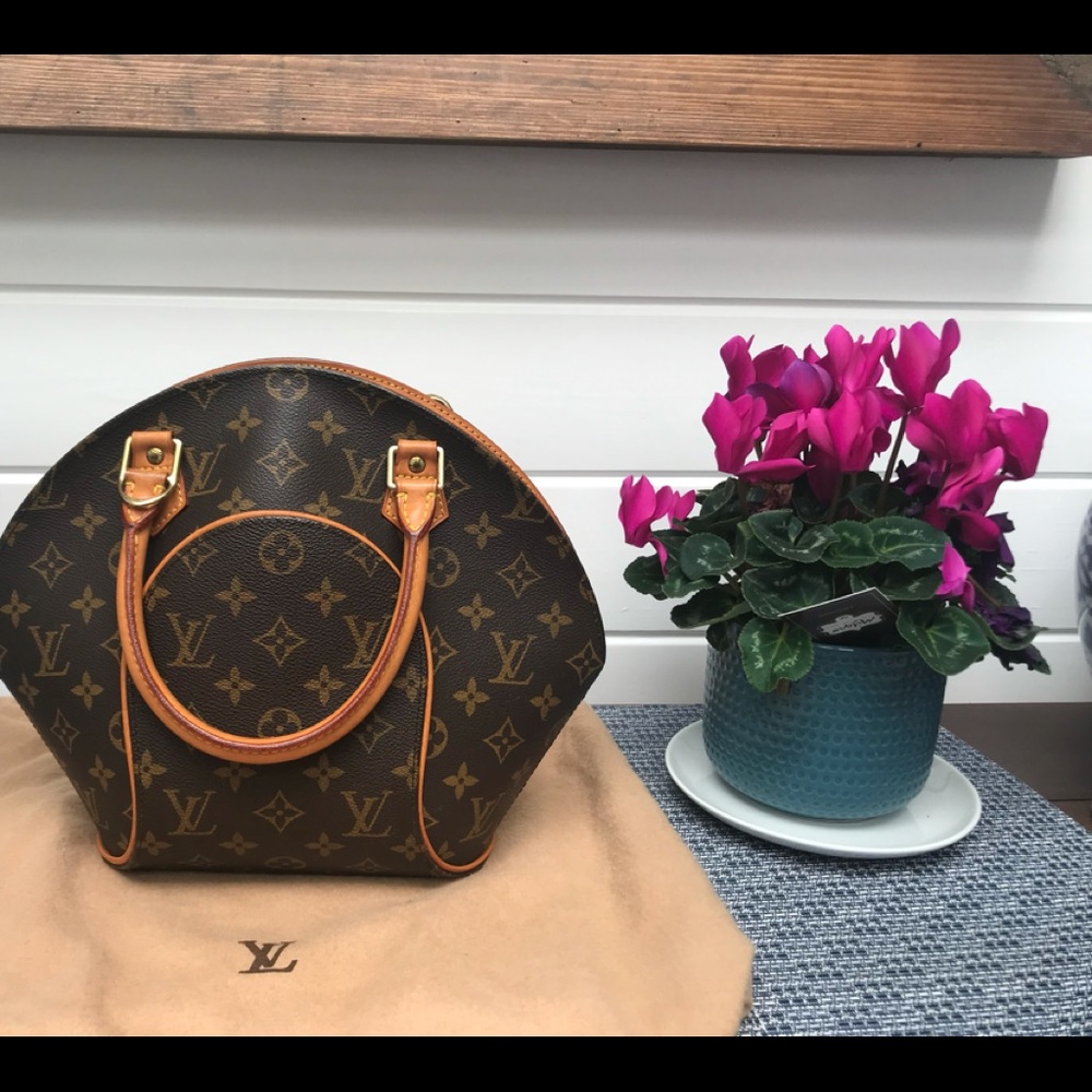 LOUIS VUITTON ELLIPSE PM MONOGRAM HANDBAG